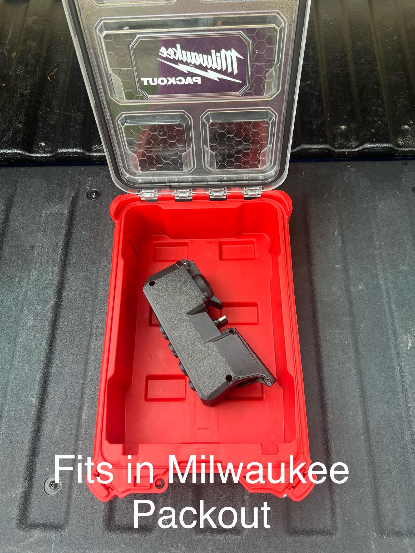 Milwaukee M18 Trailer Light Tester | 7-Pin Connector | Battery Powered Diagnostic Tool |RV trailer